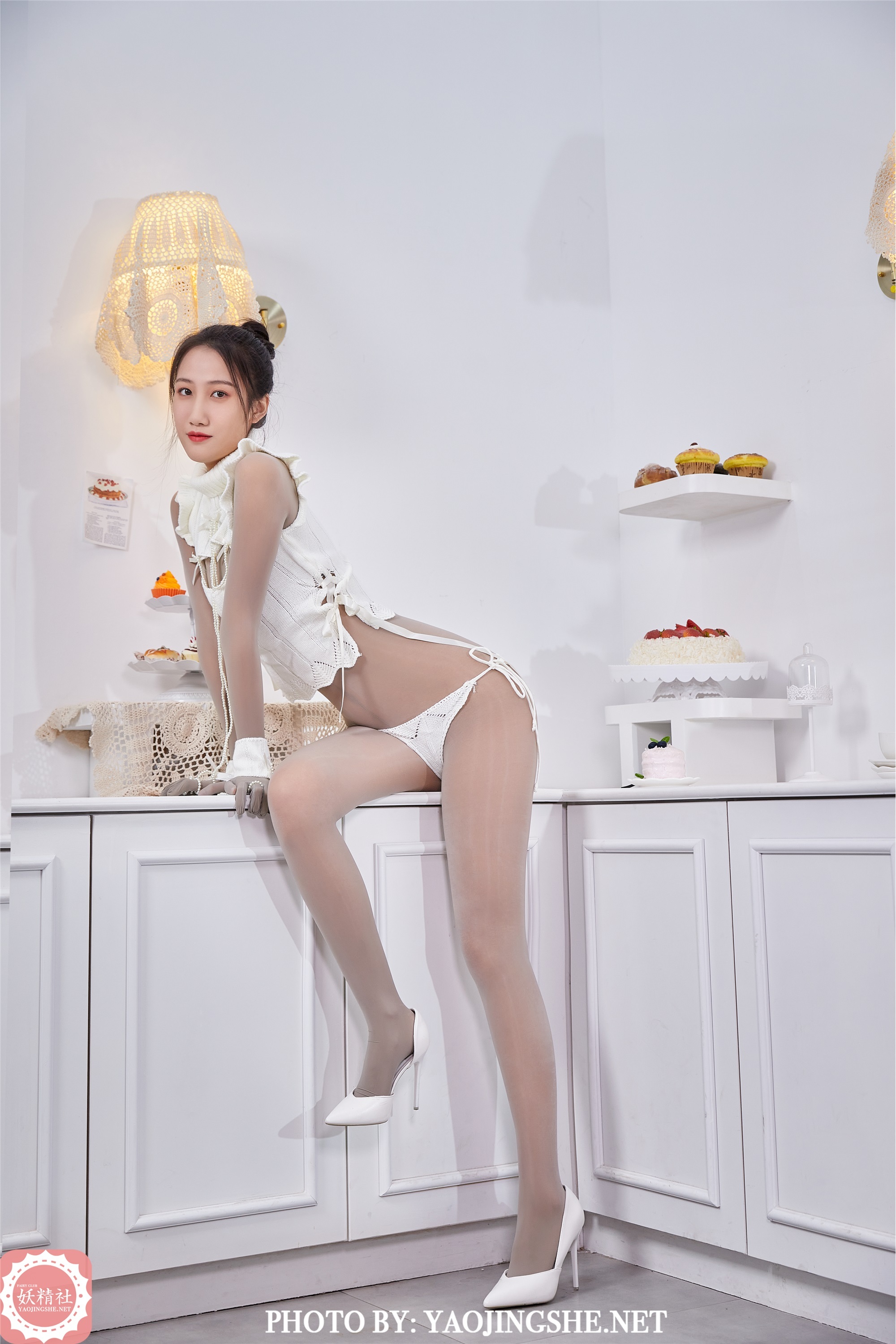 YAOJINGSHE 妖精社 B2107《思文-连身五指袜小公主》